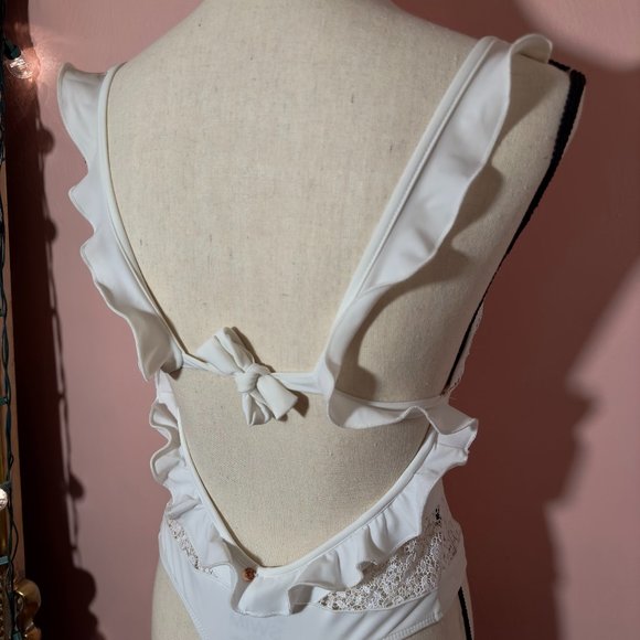 NWOT For Love And Lemons Daiquiri Lace One Piece White Size Small - Picture 5 of 6